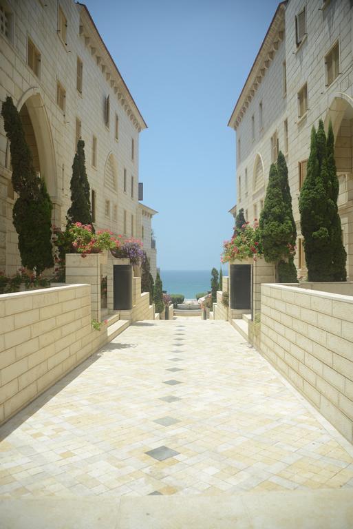 Andromeda Hill Apartments And Spa Tel Aviv Exterior foto