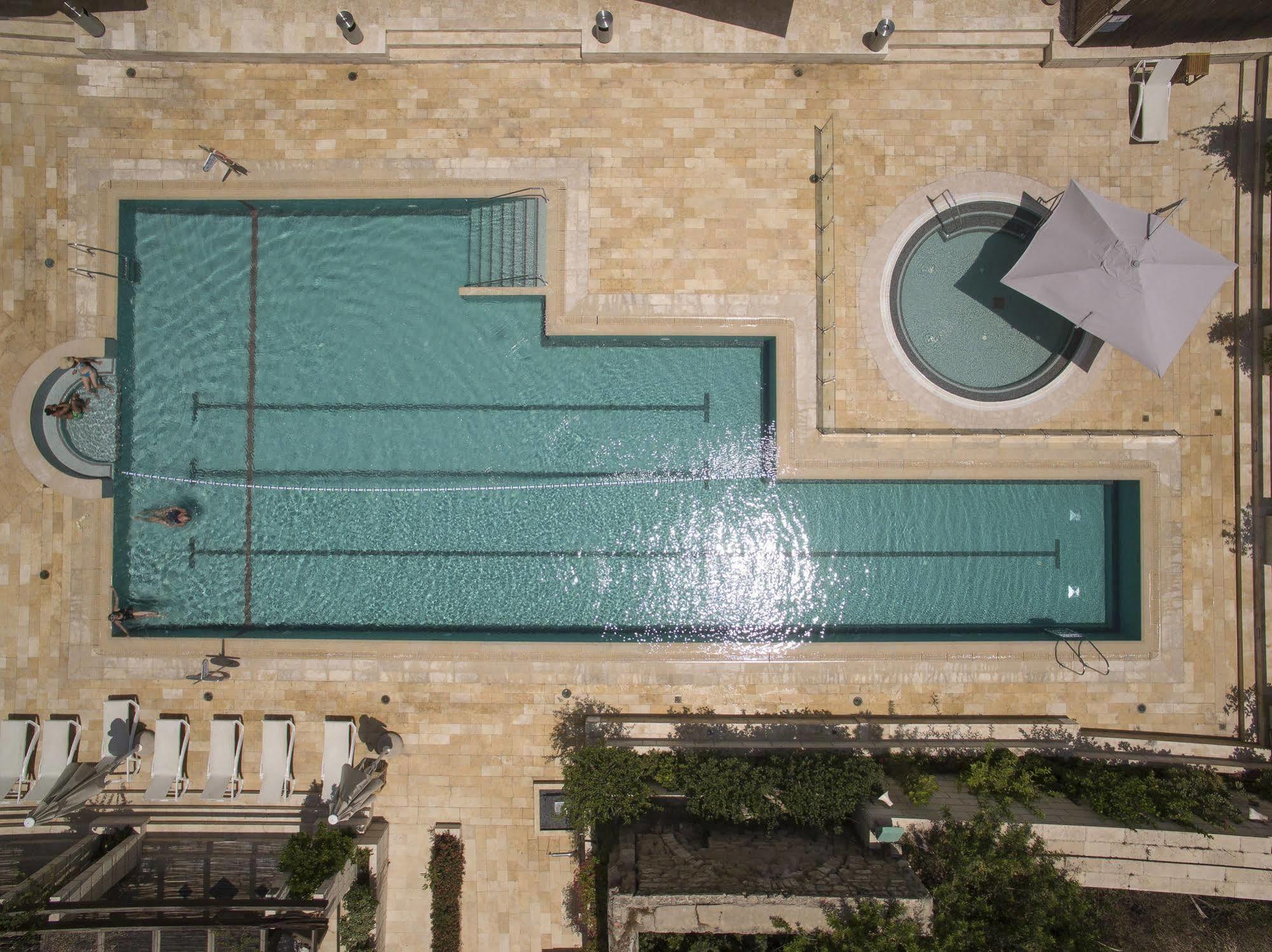 Andromeda Hill Apartments And Spa Tel Aviv Exterior foto