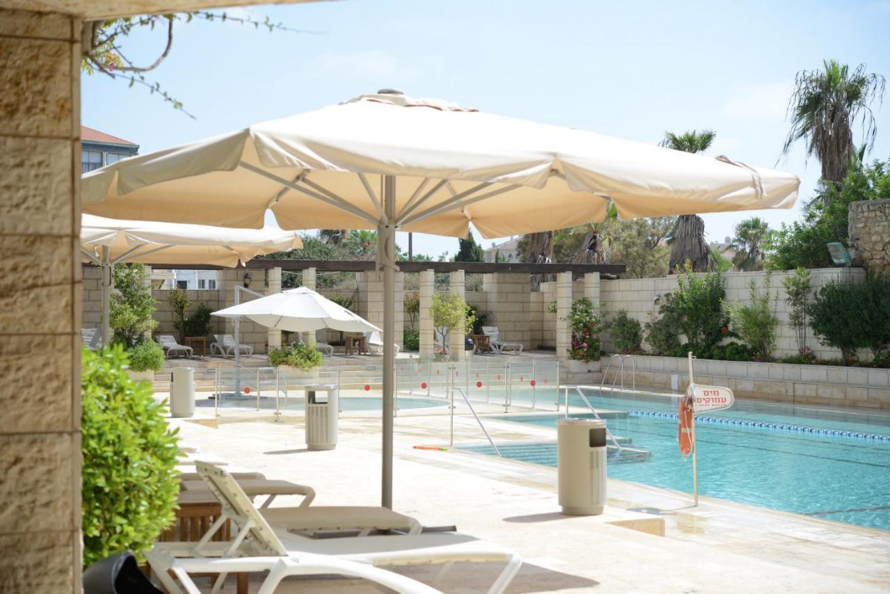 Andromeda Hill Apartments And Spa Tel Aviv Exterior foto